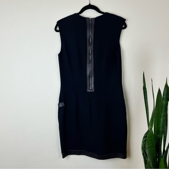 Helmut Lang Sleeveless Wool Dress with Black Leather Buckle - Picture 7 of 14